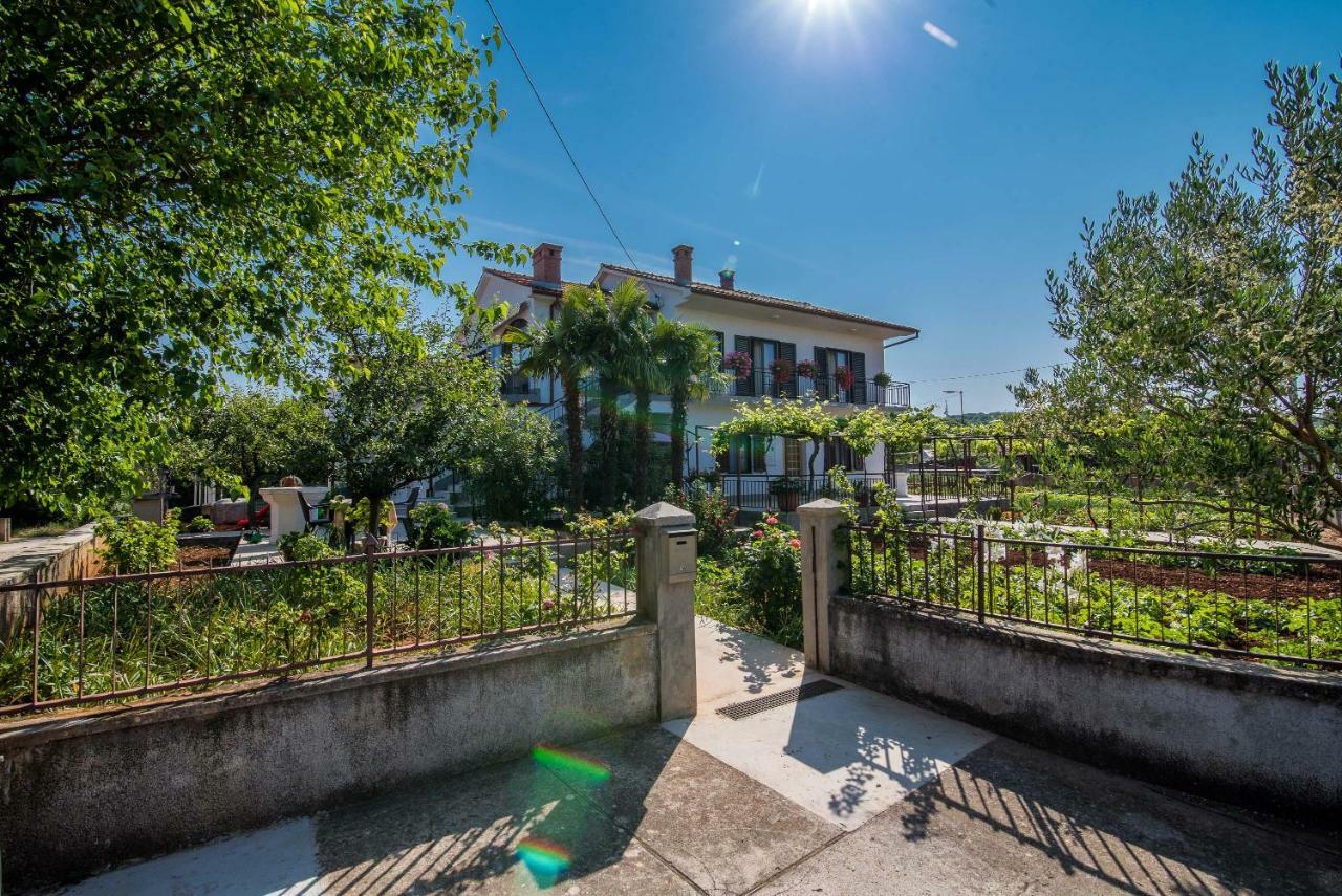 Apartman Ana Bajcici Luaran gambar